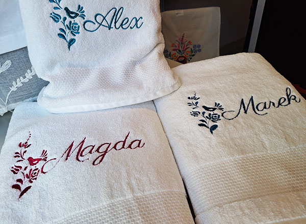 Hímzett törölköző - gépi hímzés